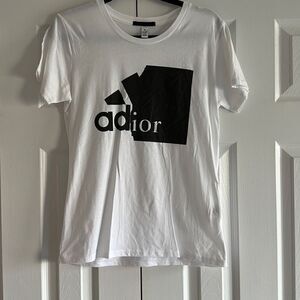 Black Score Addior - Adidas & Dior Collab White T-Shirt